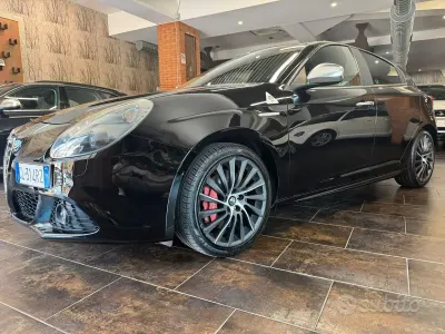 Usata Alfa Romeo Giulietta Quadrifoglio Verde 235 CV (172 kW) 2011 Nero Utilitaria