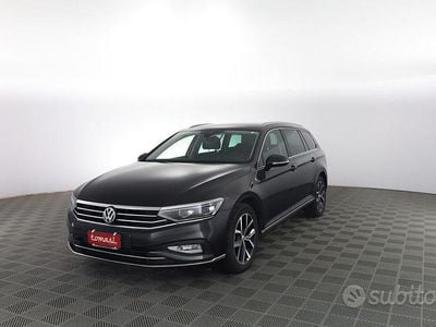 Usata VW Passat Business 119 CV (87 kW) 2020 Grigio Berlina