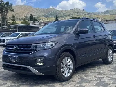 Usata VW T-Cross Style 95 CV (69 kW) 2022 Grigio SUV