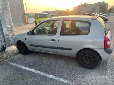 Usata Renault Clio II 2005 Grigio