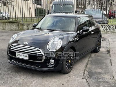 Usata Mini Cooper D 116 CV (85 kW) 2015 Nero Utilitaria
