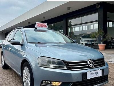 Usata VW Passat Comfortline 140 CV (102 kW) 2012 Blu Berlina