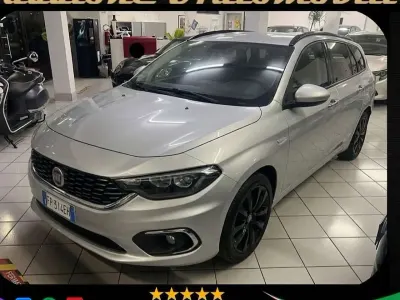 Usata Fiat Tipo Lounge 120 CV (88 kW) 2018 Argento Station wagon