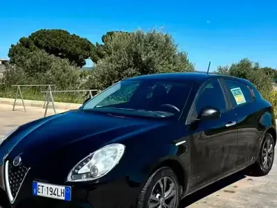Usata Alfa Romeo Giulietta 105 CV (77 kW) 2013 Nero Utilitaria
