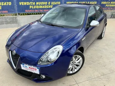 Usata Alfa Romeo Giulietta Super 150 CV (110 kW) 2016 Bluazzurro Utilitaria