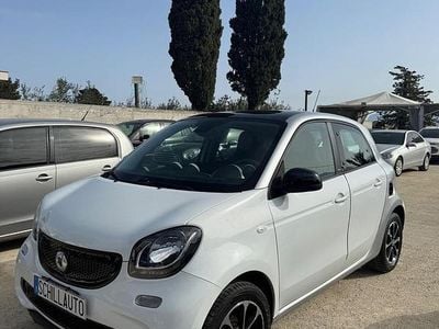 Usata Smart ForFour Passion 70 CV (51 kW) 2017 Bianco Utilitaria