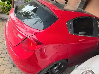 Usata Alfa Romeo Giulietta Quadrifoglio 240 CV (176 kW) 2016 Utilitaria