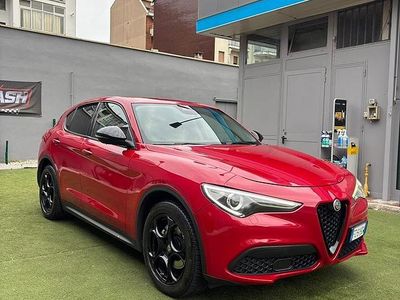 Usata Alfa Romeo Stelvio 160 CV (117 kW) 2019 Rosso SUV