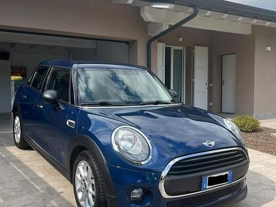 Usata Mini One D 95 CV (69 kW) 2017 Blu/azzurro Utilitaria