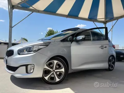 Usata Kia Carens Platinum 136 CV (100 kW) 2015 Grigio Monovolume