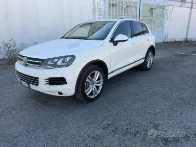 Usata VW Touareg 245 CV (180 kW) 2011 Bianco SUV