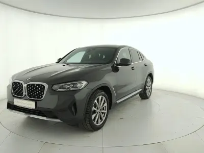 Usata BMW X4 Comfort Edition 286 CV (210 kW) 2023 Grigio SUV