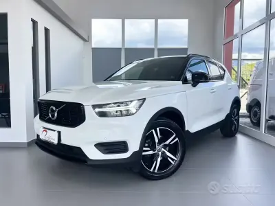 Usata Volvo XC40 R-Design 150 CV (110 kW) 2020 Bianco SUV