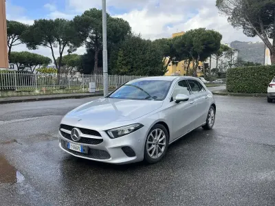 Usata Mercedes A180 Business 116 CV (85 kW) 2019 Berlina
