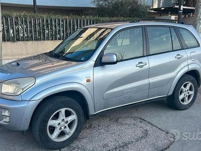 Usata Toyota RAV4 2002 Grigio SUV