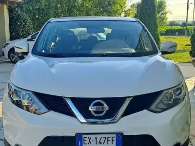 Usata Nissan Qashqai Acenta 116 CV (85 kW) 2014 Bianco SUV