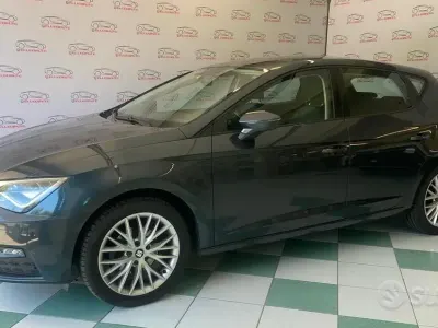 Usata Seat Leon Style 115 CV (84 kW) 2020 Grigio Berlina