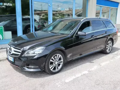 Usata Mercedes E220 Business 170 CV (125 kW) 2016 Nero Station wagon