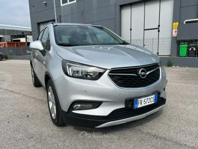 Usata Opel Mokka 140 CV (102 kW) 2017 Gray SUV