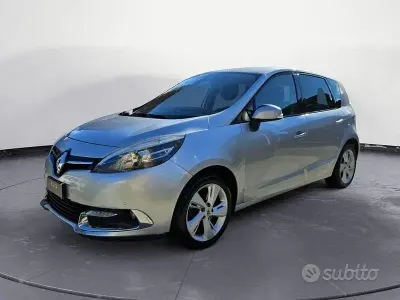 Usata Renault Scénic III XMOD 110 CV (80 kW) 2013 Grigio Monovolume