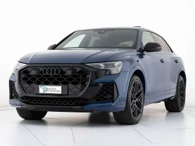 Usata Audi Q8 Performance 640 CV (470 kW) 2025 Blu/azzurro SUV