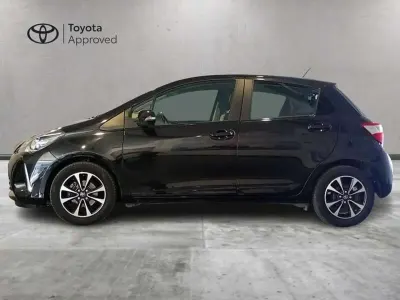 Usata Toyota Yaris Active 69 CV (50 kW) 2017 Other Utilitaria