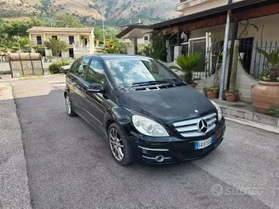 Usata Mercedes B180