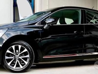 Brugt Renault Clio V Intens 101 HK (74 kW) 2020 Sort Hatchback