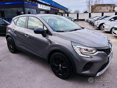 Usata Renault Captur 92 CV (67 kW) 2021 Grigio SUV