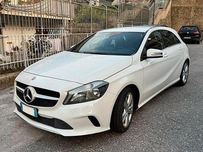 Usata Mercedes A180 Premium 109 CV (80 kW) 2016 Berlina