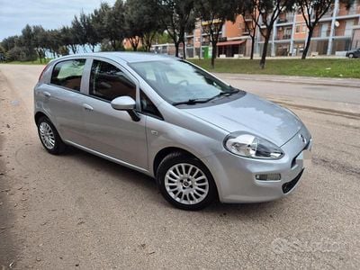 Usata Fiat Punto Street 95 CV (69 kW) 2018 Grigio Utilitaria