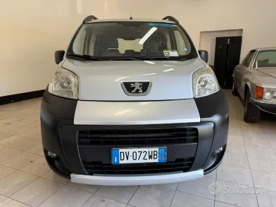 Usata Peugeot Bipper Outdoor 73 CV (53 kW) 2009 Grigio Monovolume