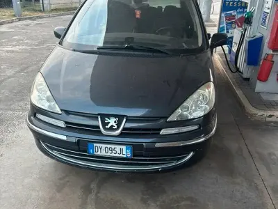 Usata Peugeot 807 120 CV (88 kW) 2008 Monovolume