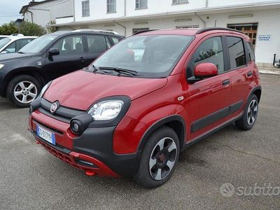 Usata Fiat Panda Cross Cross 70 CV (51 kW) 2024 Blu/azzurro(met.) Utilitaria