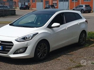 Usata Hyundai i30 136 CV (100 kW) 2015 Bianco Station wagon