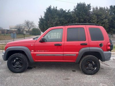 Usata Jeep Cherokee Sport 2001 SUV