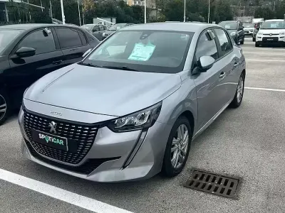 Usata Peugeot 208 102 CV (75 kW) 2020 Utilitaria