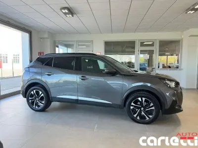 Usata Peugeot 2008 Allure 110 CV (80 kW) 2021 Grigio SUV