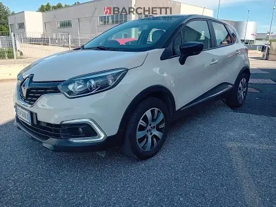Usata Renault Captur Zen 90 CV (66 kW) 2018 Bianco SUV