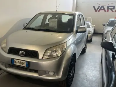Usata Daihatsu Terios 105 CV (77 kW) 2007 Argento SUV