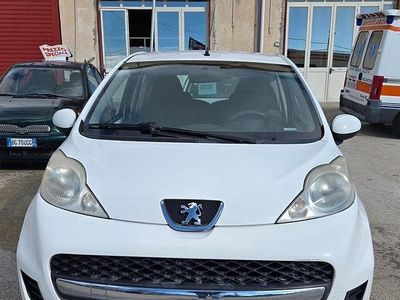 Bianco Usata 2012 Peugeot 107 Access Utilitaria | 3850 € (Buon prezzo)