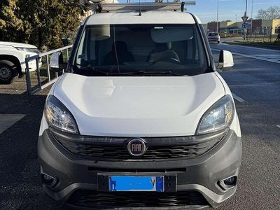Usata Fiat Doblò 163 CV (119 kW) 2019 Bianco Monovolume