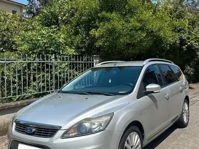 Usata Ford Focus 109 CV (80 kW) 2009 Grigio Station wagon