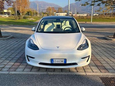 Usata Tesla Model 3 152 kW (208 CV) 2024 Bianco Berlina