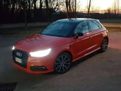 Usata Audi A1 Sportback Sport 90 CV (66 kW) 2016 Rosso Utilitaria