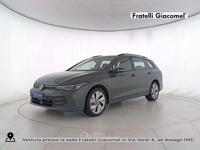 Usata VW Golf VIII Life 116 CV (85 kW) 2024 Gray Station wagon