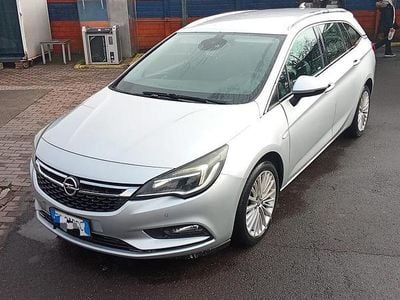 Usata Opel Astra 110 CV (80 kW) 2016 Grigio Station wagon
