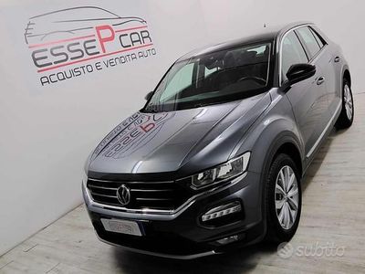 Usata VW T-Roc Style 116 CV (85 kW) 2019 Grigio SUV
