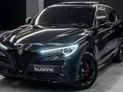 Usata Alfa Romeo Stelvio Ti 209 CV (153 kW) 2022 Nero metall perlato SUV