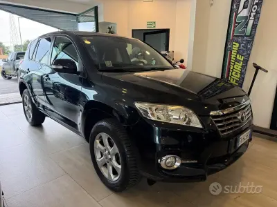 Usata Toyota RAV4 150 CV (110 kW) 2011 Grigio SUV